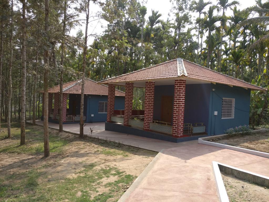 The Shades Holiday Homes Kushālnagar Exterior foto